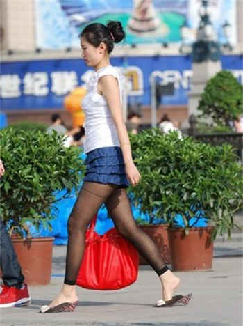 大象伊蕉在二o二o九3