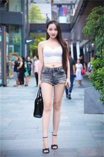 强盗当丈夫面把妻子如如