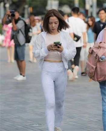 隔壁机长大叔是饿狼全文