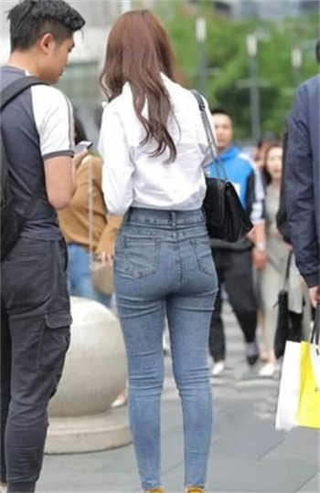 已婚的妇女燥热的日子如如