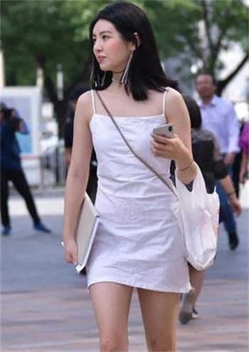 班长奖励我吃她的脚