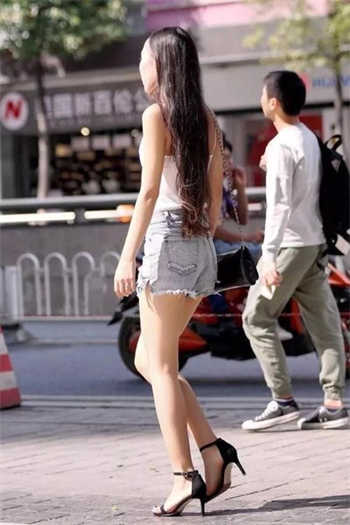 我与留守村妇的风流