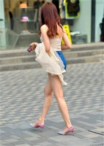 农村小寡妇炕上风流