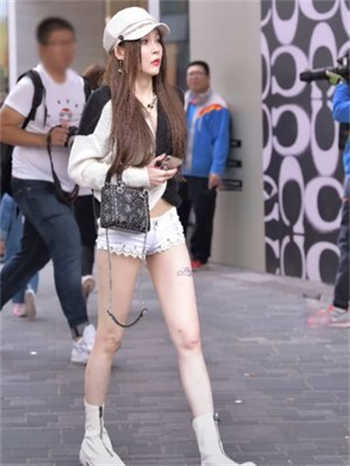 卖菜老板和芷姗公厕