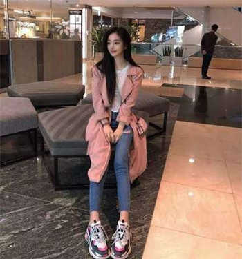 抖音健身很壮的女的
