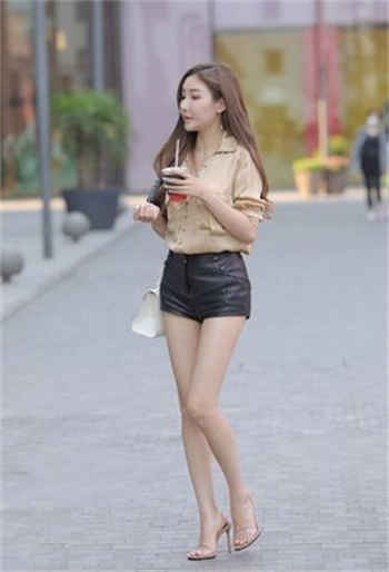 高中的女儿老带同学住家里