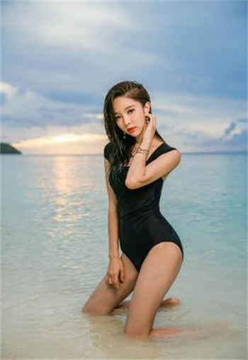 穿透明睡衣收快递如如影视