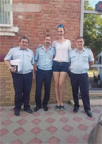 催眠帮阿姨开宫受孕