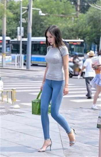 我成秦羽墨的未婚夫笔趣图