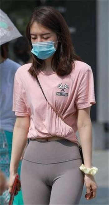 小胖丁现在在哪里直播